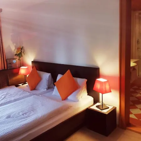 Hochduerrnberg Watzmann Doppelzimmer Mit Bad Balkon Gaestekueche