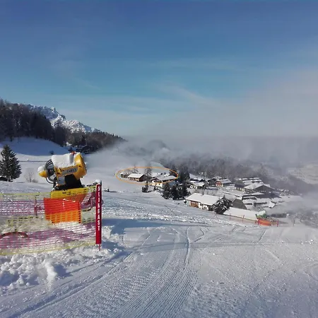 Hochduerrnberg Watzmann Doppelzimmer Mit Bad Balkon Gaestekueche بيت ضيافة